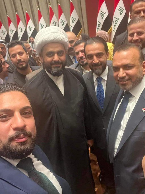 "حتى الظلام هناك اجمل فهو يحتضن العراق"🥱