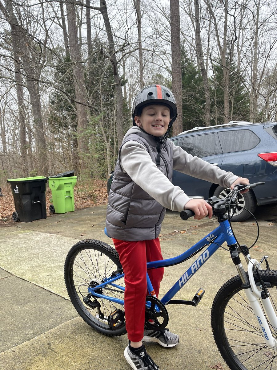 Ran/walked for an hour at 8 am in this cold weather, then rode his bike then Ran some more at home. Taking his training seriously and excited for his 1st in fitness triathlon! @ymesrockspe