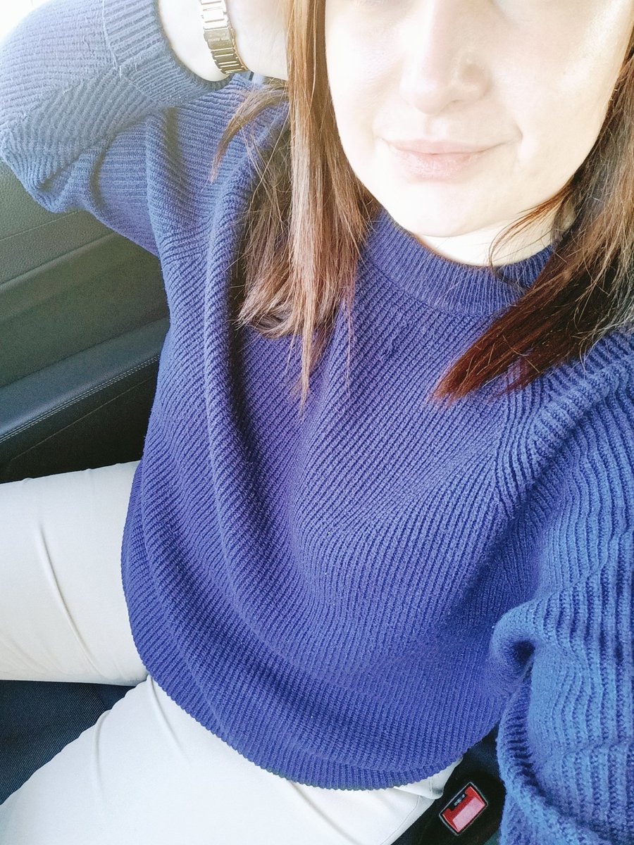 CarlottaCurvy's tweet photo. Only good vibes ☀️ #ofgirl #onlyfans #onlyfansgirl #brunette https://t.co/Mu2U9KetYN