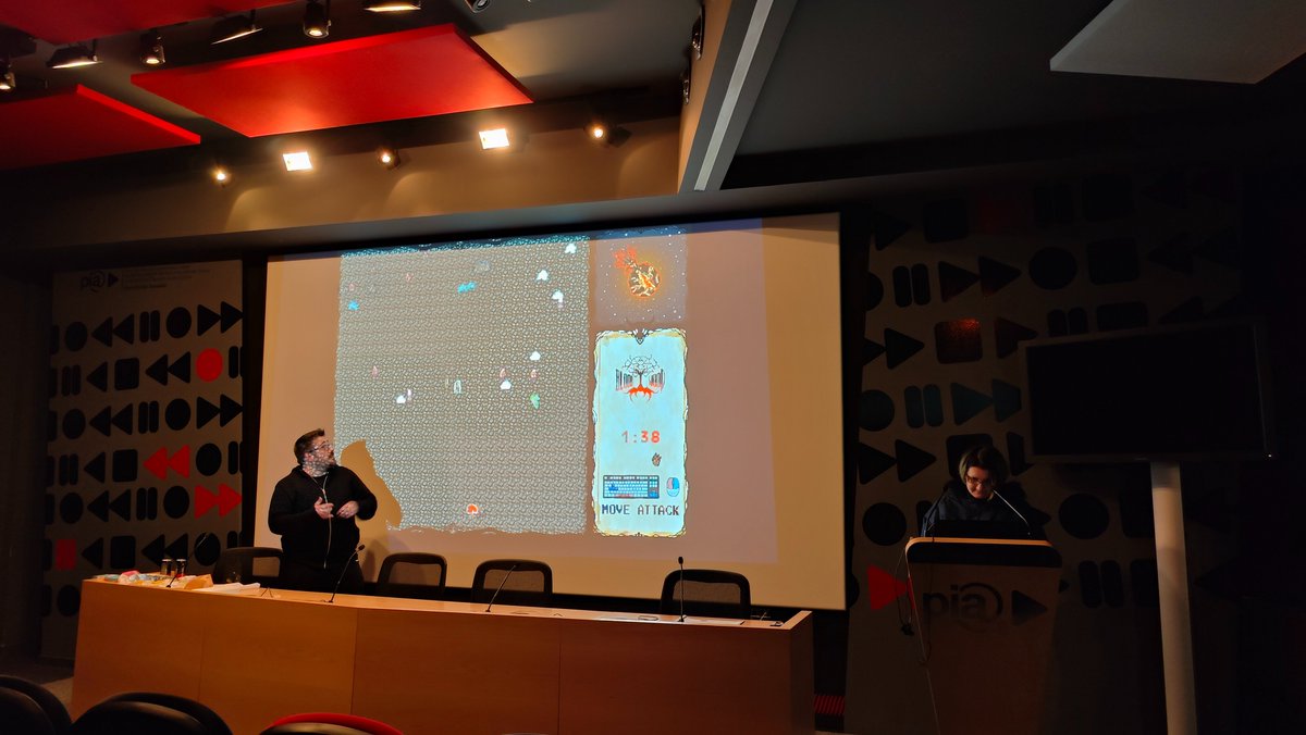 area_escuela's tweet photo. 🩸Blood Wood
👉🏻 Contribuye al fin del mundo alimentando las raíces del malvado árbol mutante alienígena de la muerte 🌳🧟😂

🎮 ¿Una partida?
https://t.co/jAUPB2j4bg

@PintxoDeveloper 
#PintxoGGJ23 #GameDev https://t.co/N3NGe1eaKl
