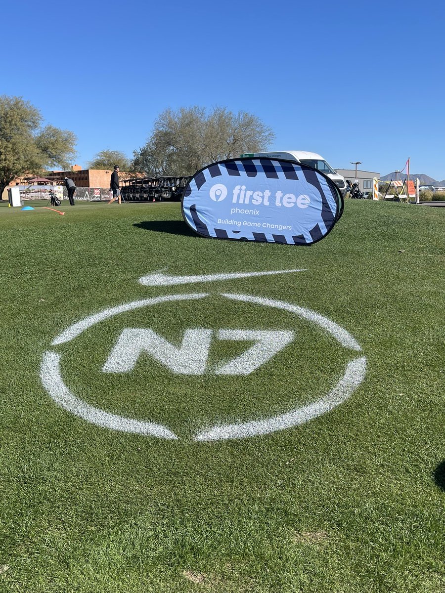 JonnyMacGolf's tweet photo. โณ๏ธ๐ @Nike #niken7 until we all win! #oneida #turtleclan giving back to my community. https://t.co/UlNL5nyug7