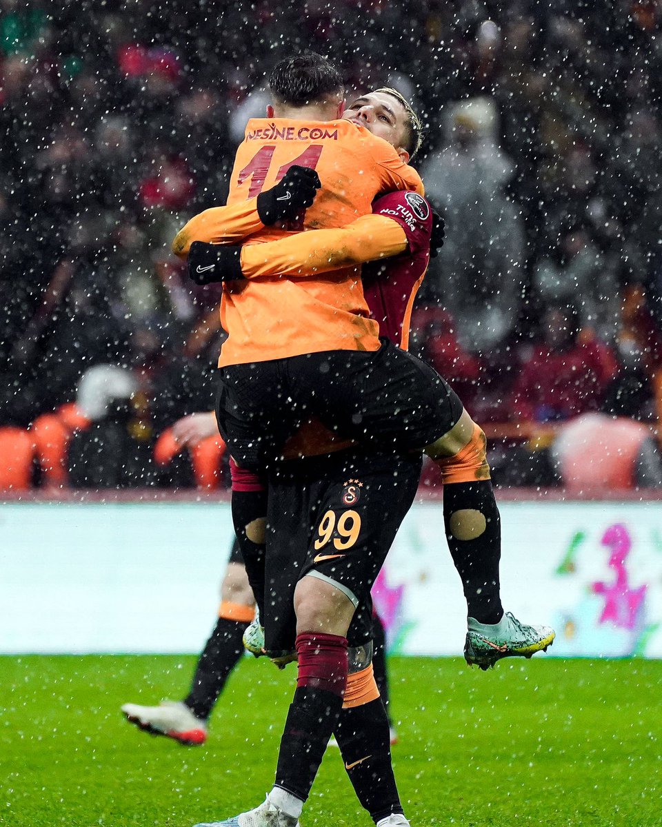 Yunus Akgün tweet media