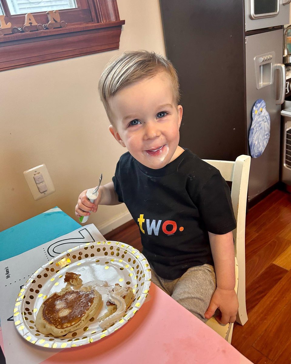 Lands_Learners's tweet image. ✨Pancakes and pajamas✨ to celebrate my TWO year old 😭😭 a perfect morning fueled by whipped cream, birthday cake, and our village 🤍#secondbirthday #mybaby #TWOmuchfun