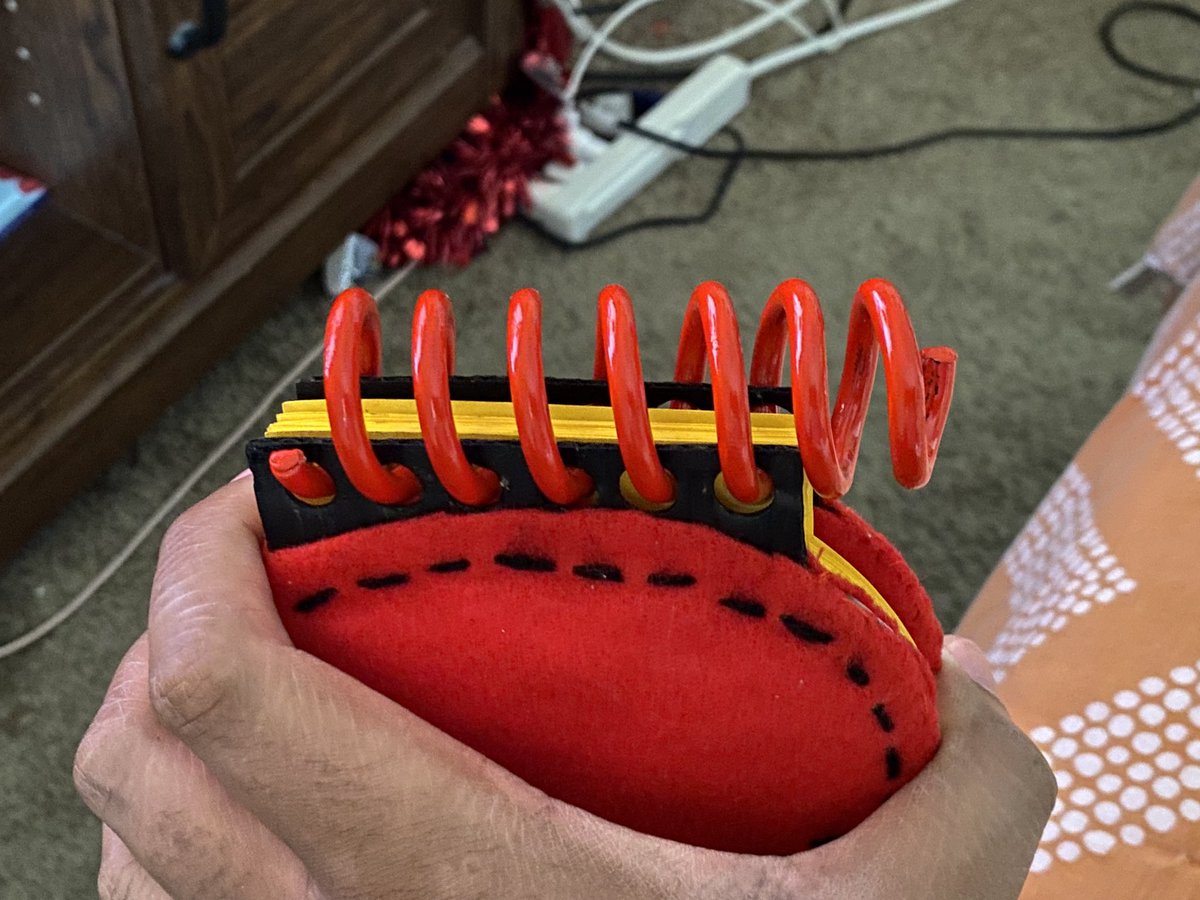 Zackary40512157's tweet photo. Making my next Pillow Notebook, but with a right handed spiral this time
#bluesclues
#donovanpatton
#handydandynotebook https://t.co/u7xWIWjURV
