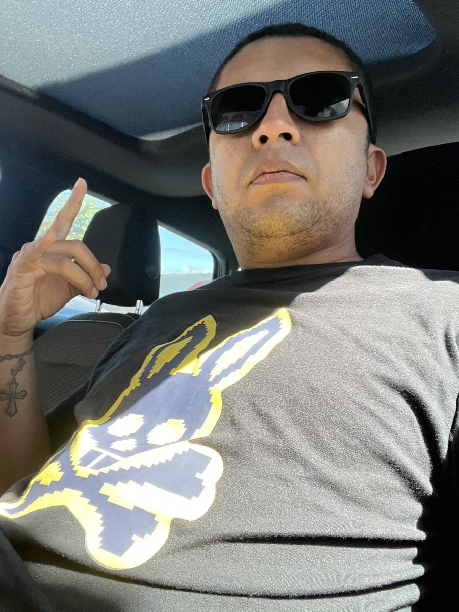 EPryez's tweet photo. Papada 🥲😎 https://t.co/cgiYHIGYfh