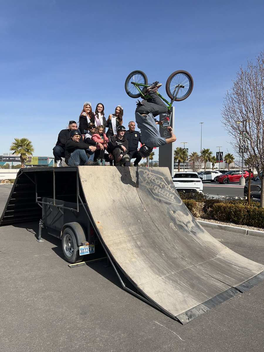 Ricardo_Laguna's tweet photo. Thank you Las Vegas for supporting 15 years of @landroverlv "After Christmas Helmet Giveaway"!
🪖
🪖
🪖 #landrover #actionsport #bmxshow #scootershow #scooterlife #scootertricks #pagent #missnevada #dancer #dancephotography @MissSilverState @TheRealDJOcho @BronsonBmx https://t.co/3Hc1wSfHBc