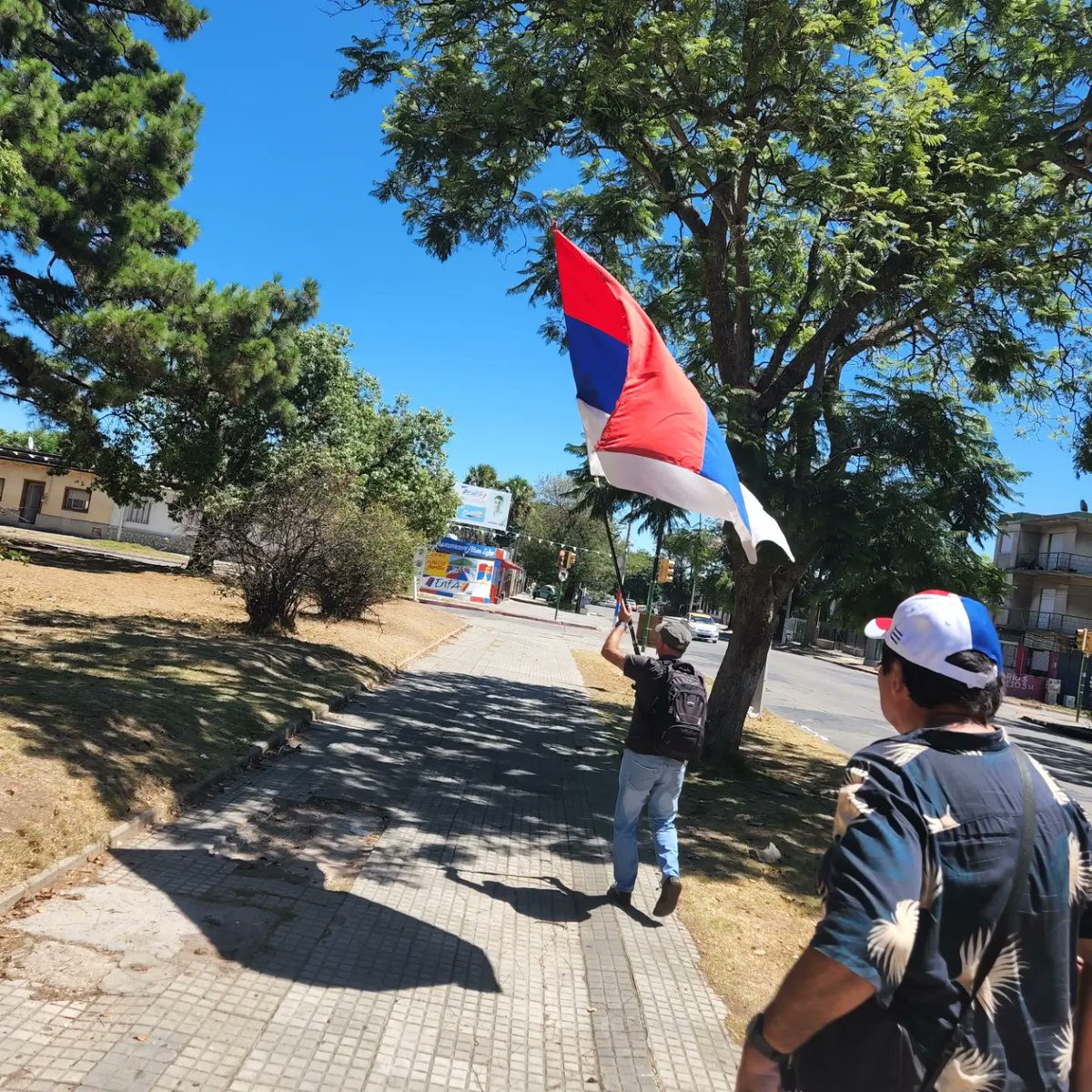 UnidadTejaFA's tweet photo. Y en las calles codo a codo, somos muchos más que dos 🔴🔵⚪️ #52FA
#PorUruguay https://t.co/DKf5zoJsIG