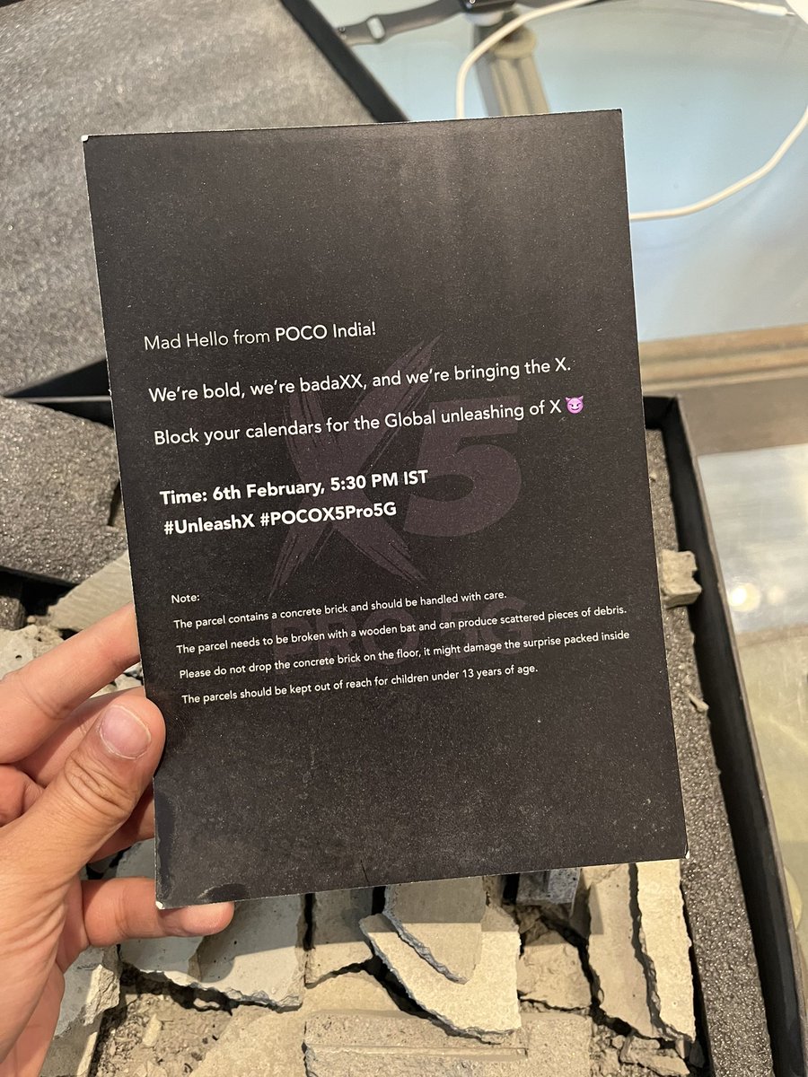 techbytes24_'s tweet image. #POCOX5Pro5G Invite Box Youtuber&apos;s Ki Illa Vacindi Oka Concrete Ni Brick Cheste Aa Invite Card Vasthundi
    Indirect Ga E Mobile Ni Kuda Update&apos;s Ichi Mobile&apos;s Ni Brick Chestam Ani Cheputundi
     #POCOX5Pro5Ginvite