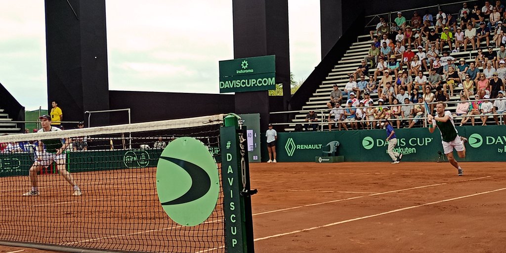 PeruanoTenis's tweet photo. #CopaDavisenTP : Postales del triunfo de la dupla ๐ต๐ช Brian Panta/Ignacio Buse contra ๐ฎ๐ช Simon Carr/Jack Molloy que significรณ el triunfo de la serie y el pase al Grupo I Mundial.
( ๐ธ : @BazanDalila / TP)
#TenisPeruano
#PERIRL
#VamosPeru https://t.co/nM7OgwcKnG