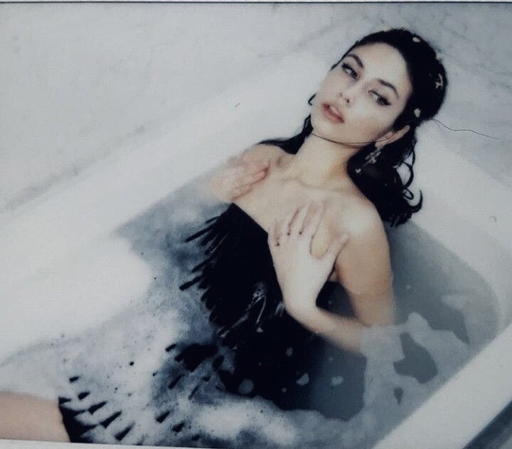 — 𝐀. tweet media