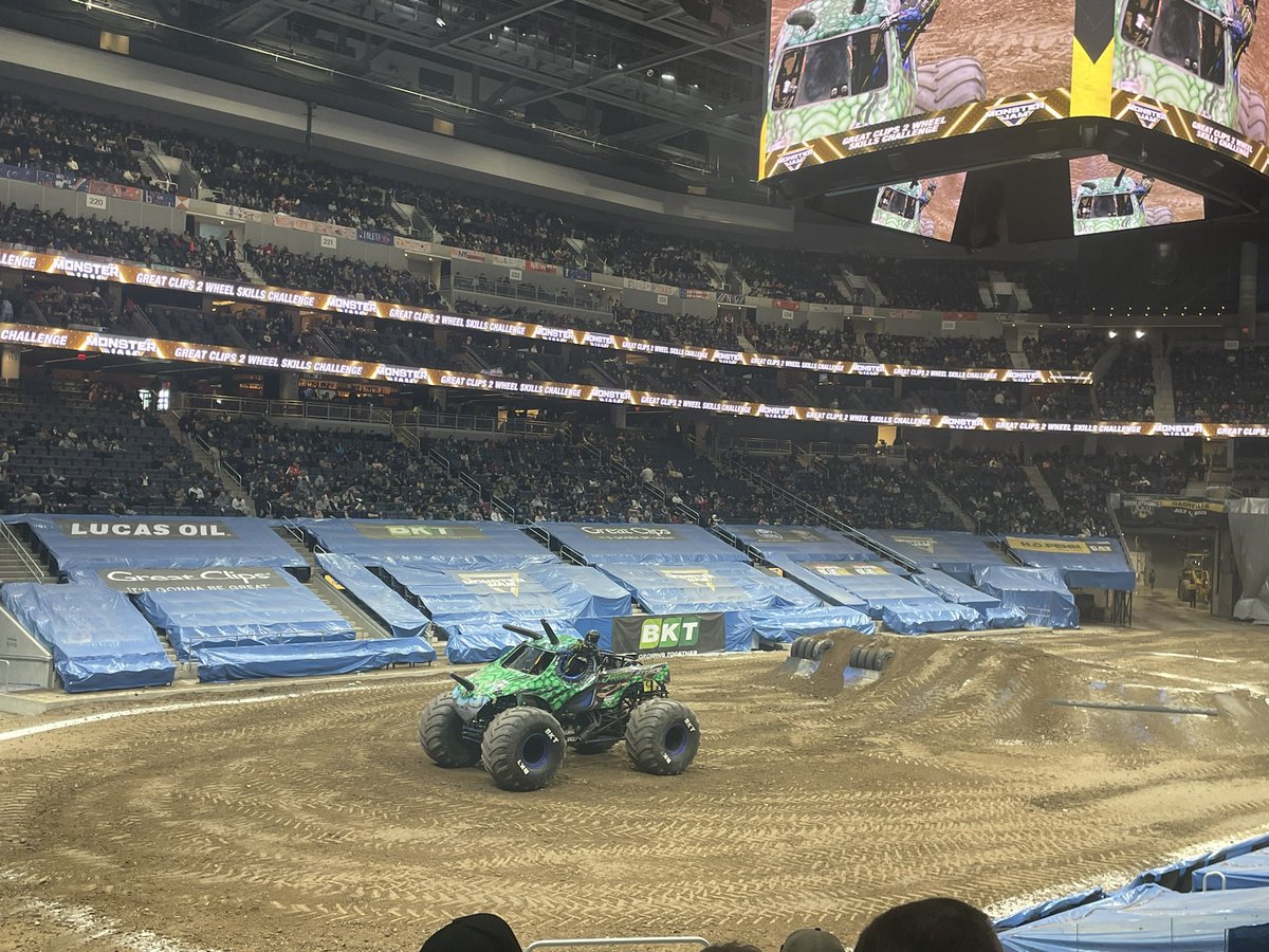 #MonsterJam