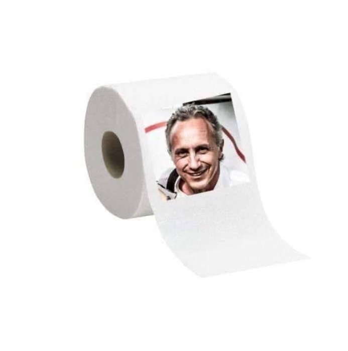 BimbavIVace's tweet image. #hackerattack #travaglio 
Non è un giornalista è un #hacker di 💩 satirico!🤮🤮🤮