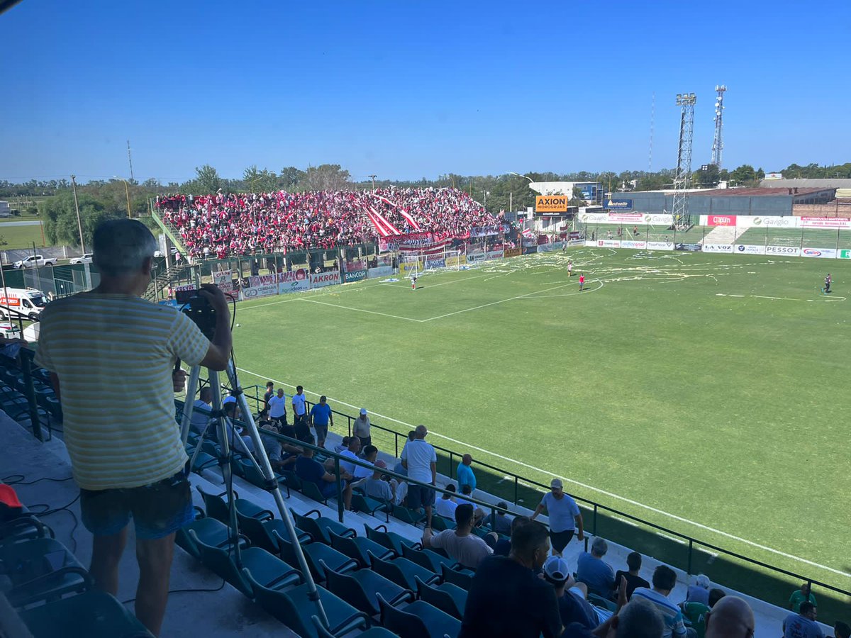 vermudeportivo's tweet photo. ¡Hay ⚽ en el #RegionalAmateur! 

Se juega una de las finales de la categoría: #9DeJulioRafaela vs #AtenasRíoIV 

🏟️ Estadio Juan Pablo Francia de Sportivo Belgrano de San Francisco 

📸 @FernandoGazzano https://t.co/nVBjYzvgzd