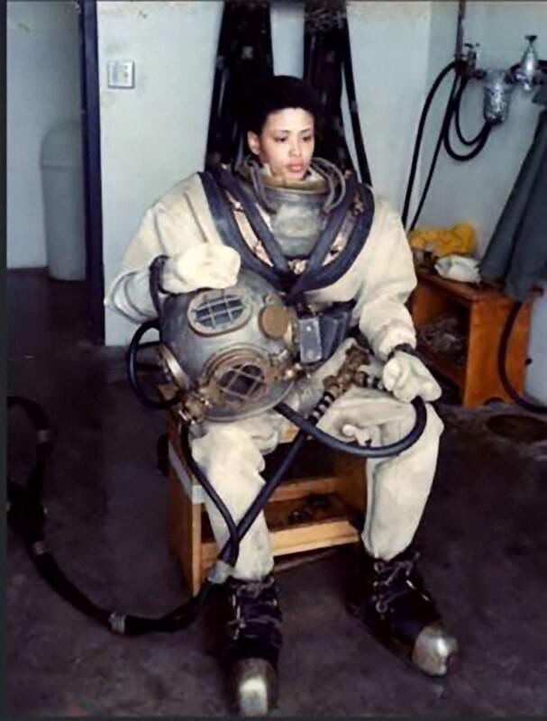 Diving 🌊 into #BlackHistoryMonth with a reflection on Andrea Motley Crabtree's ground-breaking #ArmyPossibilities. She was the Army’s first female deep-sea diver and the first African American female deep-sea diver in any branch of service.