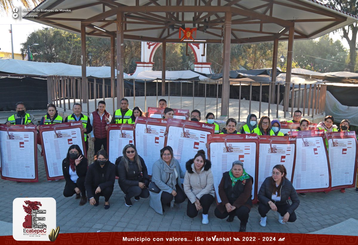 Ecatepec's tweet photo. Nuestro 📜 Bando Municipal es el documento que nos rige como entidad y enmarca nuestros derechos y obligaciones para procurar la óptima convivencia entre los #ecatepenses.

Por ello, este #5DeFebrero, se llevó a cabo la promulgación y difusión de este importante documento. https://t.co/FKndN1In2Z