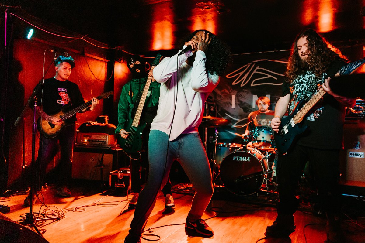 _Feral_io's tweet photo. Last night was insane for us. Hartford went wild 😂 Thank you @whoisLimbs &amp; @CoryIsKenyan I can’t wait to rip another night in Hartford later this year 😉😉😉😉 

📸: @AndreaVanOrsouw https://t.co/feLyyVHCOB