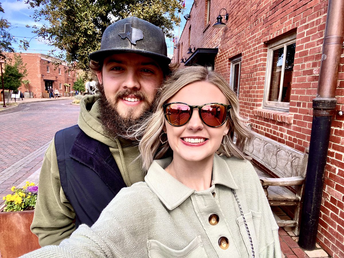 Taylor_Dungan's tweet photo. Falling in love with you all over again 🤍 https://t.co/jsWSIbXMjG