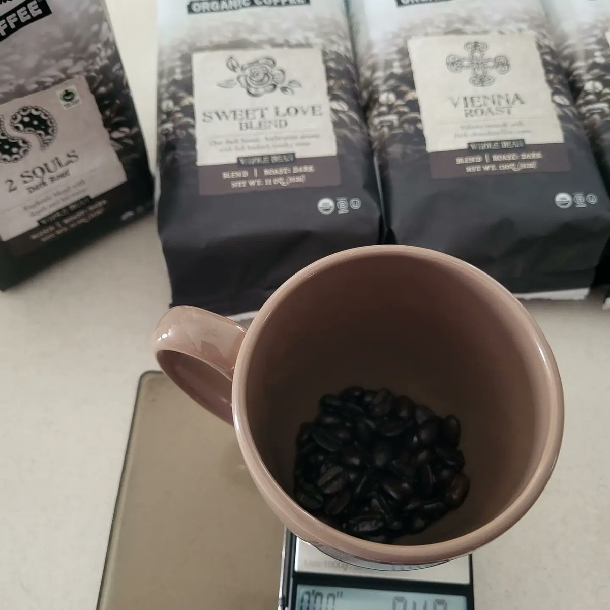 KMarie8692's tweet photo. @JimsOrganic Things got real sciencey over here today. We pretended like we knew how to do a coffee tasting! https://t.co/HWLa1GraD2