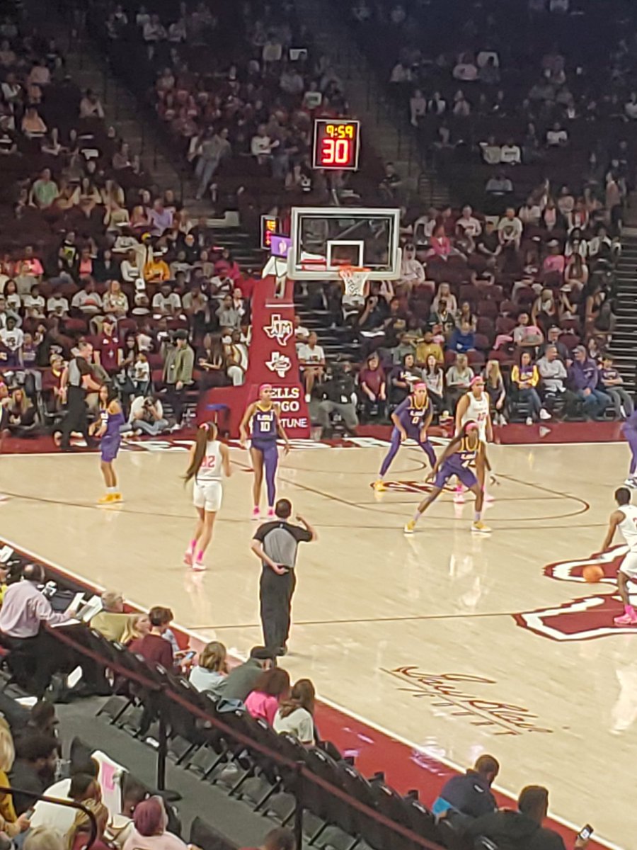 Journee 🤩 . (@j0urnee_) on Twitter photo 