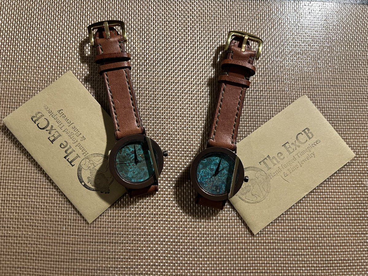 TheExCB's tweet image. I used green stitching for the leather this time 💚 
The Verdigris Metro Watch will be available later this week and will be delivered in time for Valentines Day!! #verdigris #leathercraft #handmadewatch #madebyhands #slowfashion #artdeco #valentines 
TheExCB.com