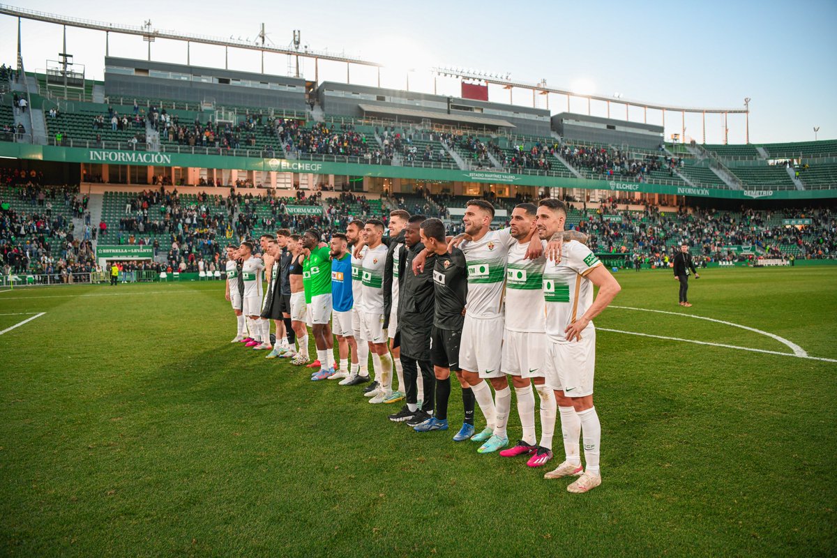 Una victoria que merecíamos todos! 
Sin palabras para expresar lo vivido ayer. Gracias por vuestro apoyo incondicional franjiverdes🌴💚 <a href="/elchecf/">Elche Club de Fútbol 🌴💯</a> #muchoelche 
#nuncadejesdecreer