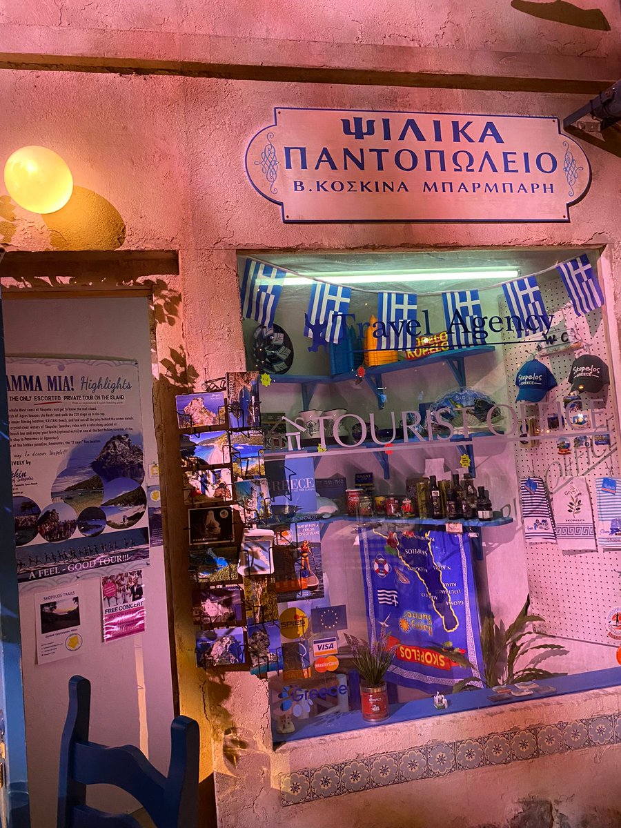 Goldbar4Ever's tweet photo. @mammamiapartyuk #MammaMiaTheParty #O2 We had the best night, dancing and singing all night,it was just BRILLIANT.  #MAMMAMIA #besttime #dancing #singing #loveabba #lovemammamia https://t.co/evGqPx8FNw