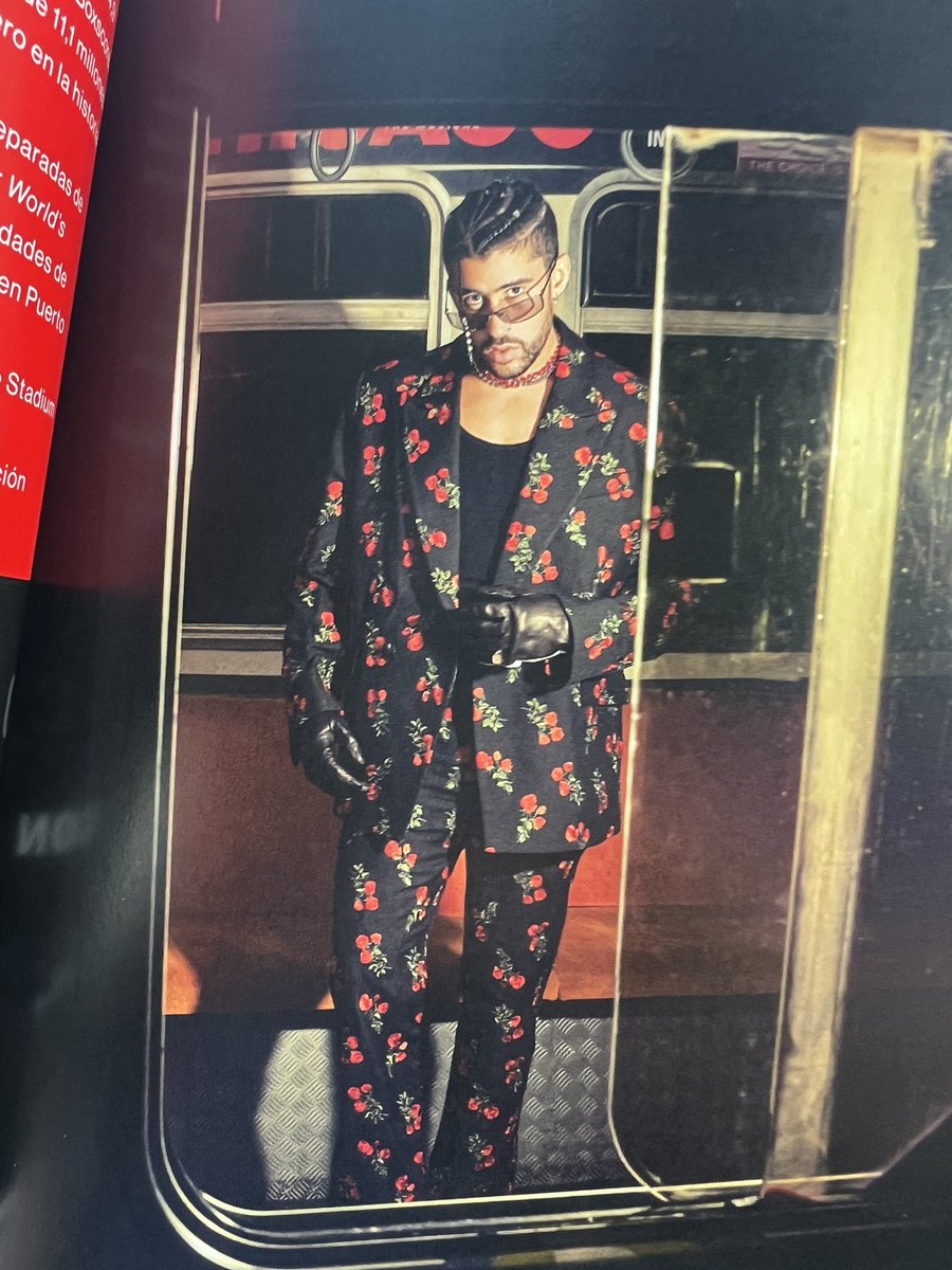ABBA224's tweet photo. When the two artists you stan love the same designer. 😍😍😍 who wore it best? Commen 🤍 for @charlieputh  🌹 for @sanbenito 
#CharliePuth #BadBunny #hombresguapos 😍 https://t.co/Phoefdcwsf