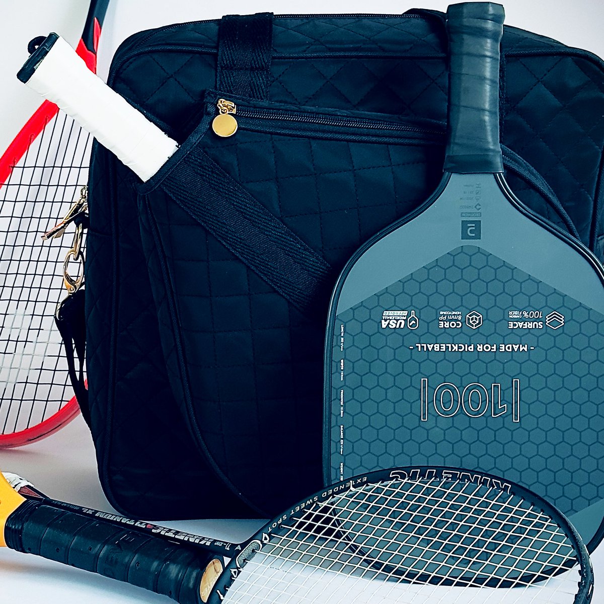 Esserlyofficial's tweet photo. It’s a padelbag, but also a bag ❤️🎾❤️ #padelbag #pickleballbag #badmintonbag #squashbag #esserly https://t.co/6SVG7EfoHp