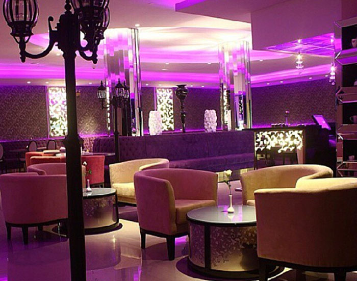 ╭⊱ꕥA Slıce of Sınꕥ⊱

𝐝𝐞𝐬𝐬𝐞𝐫𝐭 &amp; 𝐠𝐢𝐧 𝐛𝐚𝐫...

Co-owned with <a href="/StubbornStoic/">Raymond Smith</a> 
164 Piccadilly, St. James's, London W1J 9EB