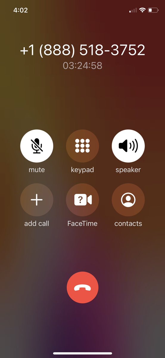 Chillob3's tweet photo. I have an issue and Cannot get in touch with anyone at Tesla. App says to call - I’ve been calling… for a month…and only get full voicemails or on hold for 3+ hrs. Is this ok? one of the most valuable companies in the world but there’s no one to speak with?? @elonmusk @Tesla https://t.co/hTrJ8sYi2L