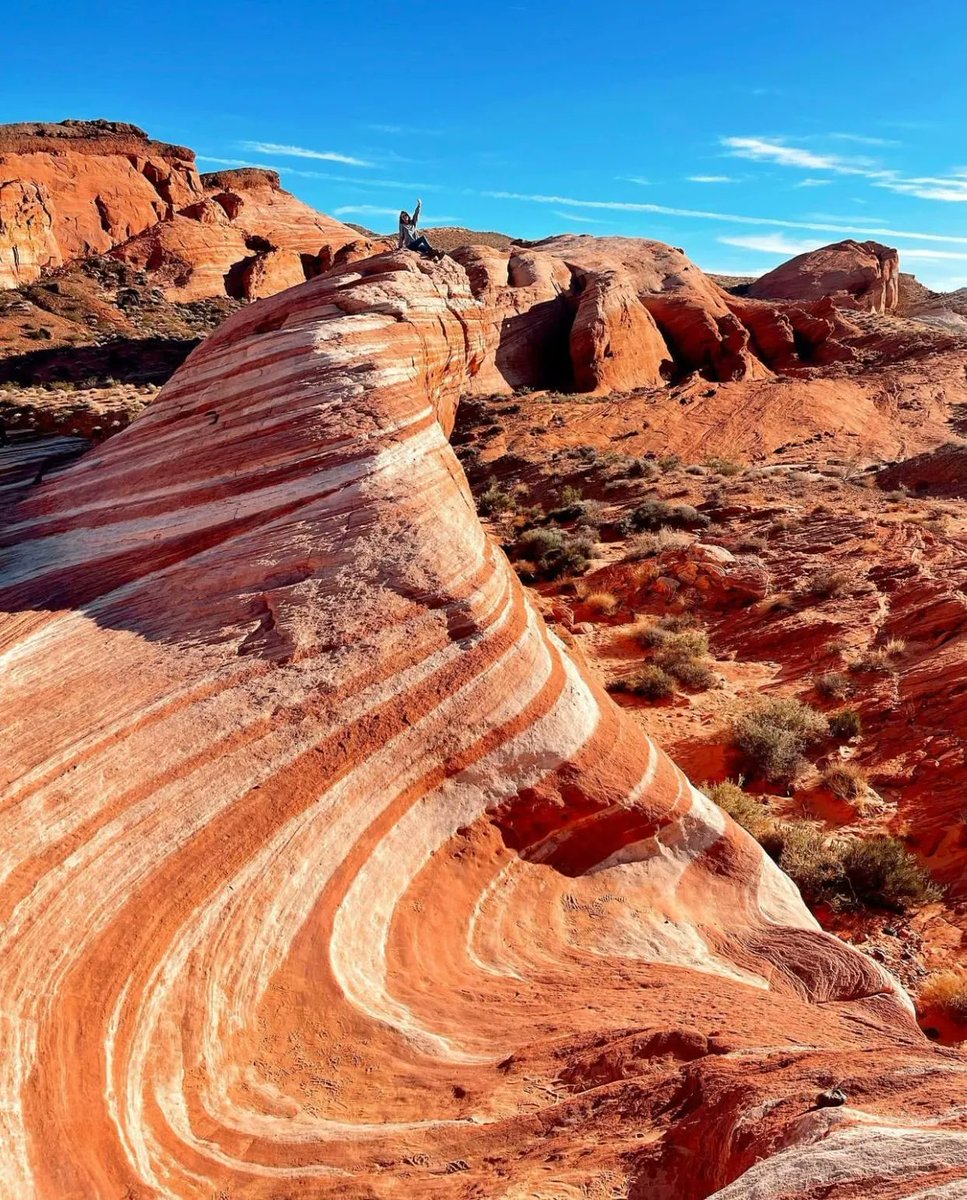 Valley of Fire State Park, Nevada 🇺🇸🔥 📸: dontquityourdaydream_ | IG