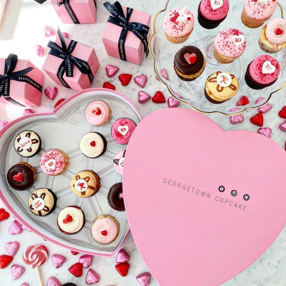 GTownCupcake's tweet photo. ππ§β€οΈπ§π #georgetowncupcake #valentinesday #15thanniversary ππ§β€οΈπ§π https://t.co/VUGfLiclBz