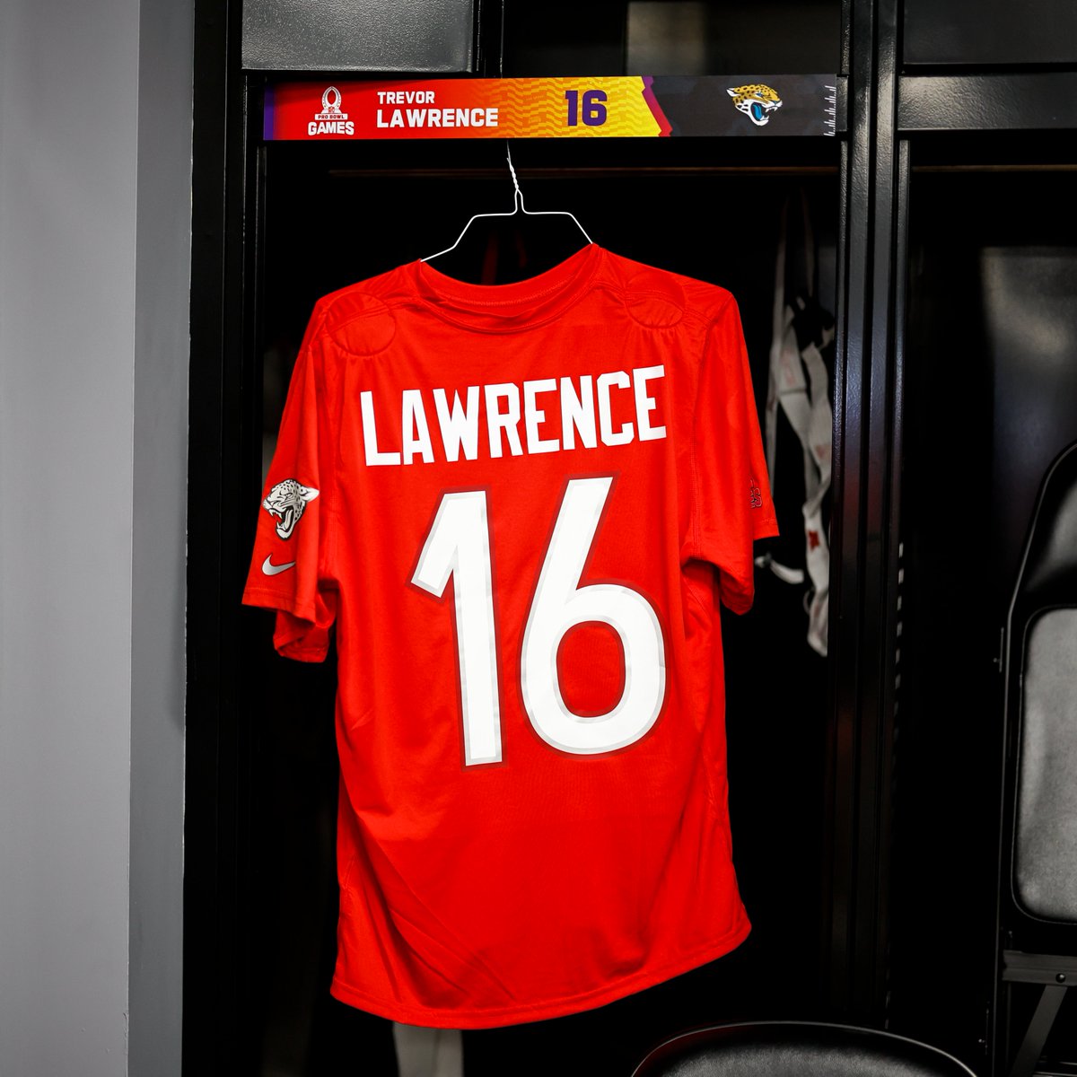 Jaguars's tweet image. Pro Bowl QB Trevor Lawrence has a nice ring to it.

#ProBowlGames | #DUUUVAL