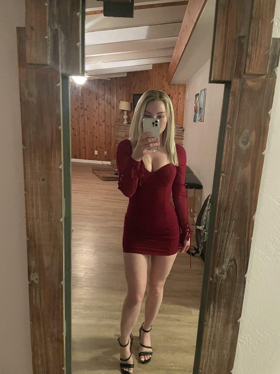 STPeach tweet picture