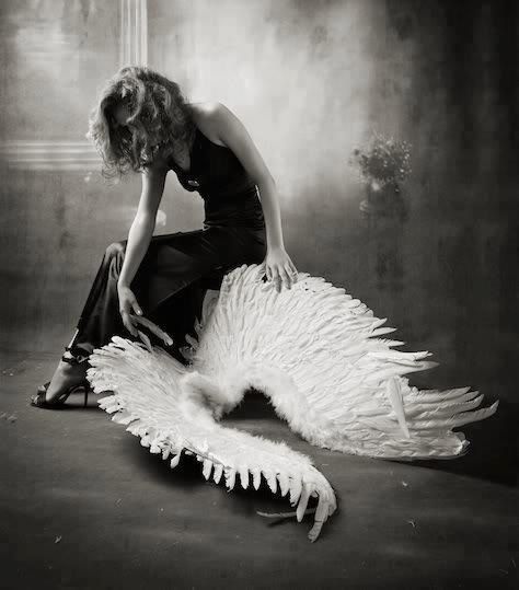 _Barbara_04's tweet image. (Non ti amo più, ma ti penso sempre.
Non smetterà di mancarmi la tua presenza nella mia vita.
Non smetterò di sperare di incontrarti, di nuovo, un giorno.
#MaybeOneDay).
#Buonanotte 
#NightAndDay
m.youtube.com/watch?v=DgRD67…