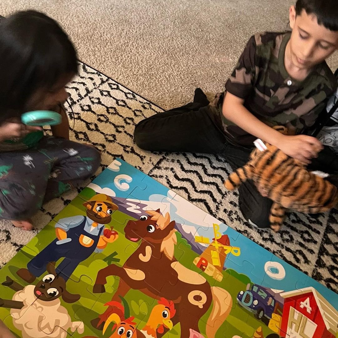 Vevookids's tweet photo. Join the Alphabet Spy Squad and Crack the Code!- https://t.co/WRbNRBBE0l
#AlphabetPuzzles #LetterLearning #KidsActivities #EducationalFun #TeachLetters https://t.co/QcV4T3Bmsc