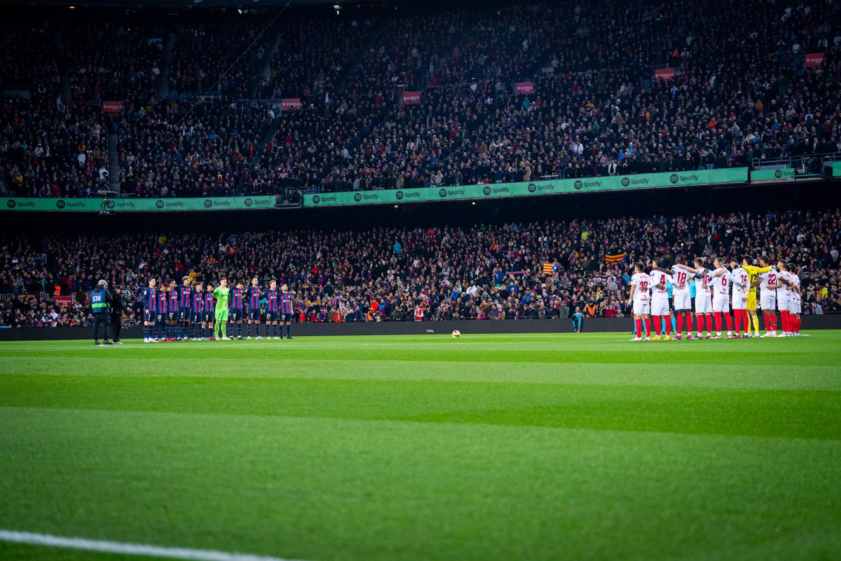 FCBarcelona's tweet photo. 🏟️ Today's attendance at Spotify Camp Nou: 77,987!

Moltes gràcies a totes i tots! 💙❤️ 

#BarçaSevilla https://t.co/8Cq3Mkiyk1