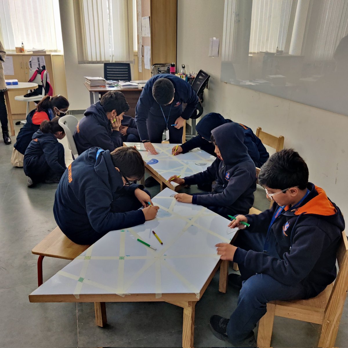 nidhistrehan's tweet image. Math Angles Challenge!  #Angles #Protractor #geometry #Groupactivity #BasicAngles. Learners measured angles and wrote their observations. #visualmath #singaporemath @AneeshaSahni @KetakiKTweets @aanchalshah16  @Prometheus_Edu