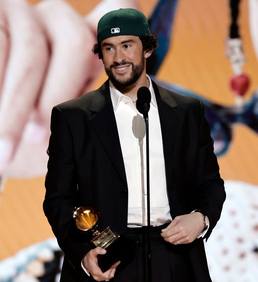 AccessBadBunny's tweet photo. Bad Bunny is now 3x #GRAMMYs WINNER! 🇵🇷 https://t.co/BQZyKZxCvP
