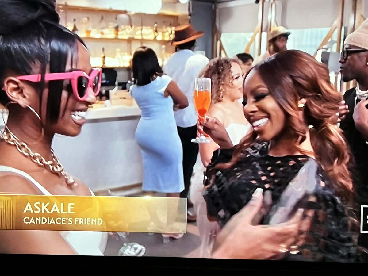 JackLikesBravo's tweet photo. Official petition to bring Askale back!
#RHOP https://t.co/p2iRIEk7mf