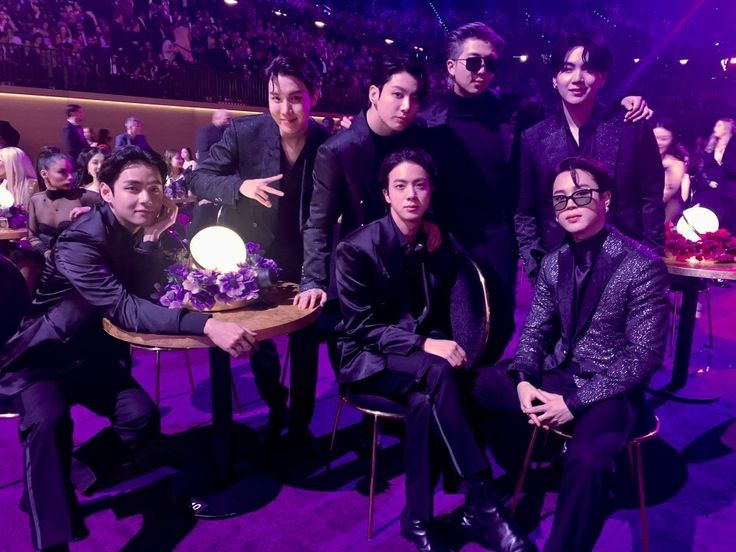 Friz_ARMY's tweet photo. BTS PAVED THE WAY
BTS ARE UNTOUCHABLE
FOCUS ON BTS
#AttackOnBangtanToNo1
#AttackOnBangtanToNo1
#CuzWeGotFire https://t.co/jpZ6lhzeDI