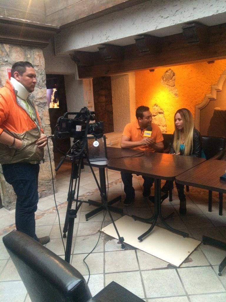 Hace algunos años me tocó entrevistar a <a href="/mujerlunabella/">Mujer Luna Bella</a> excelente persona y super guapa.