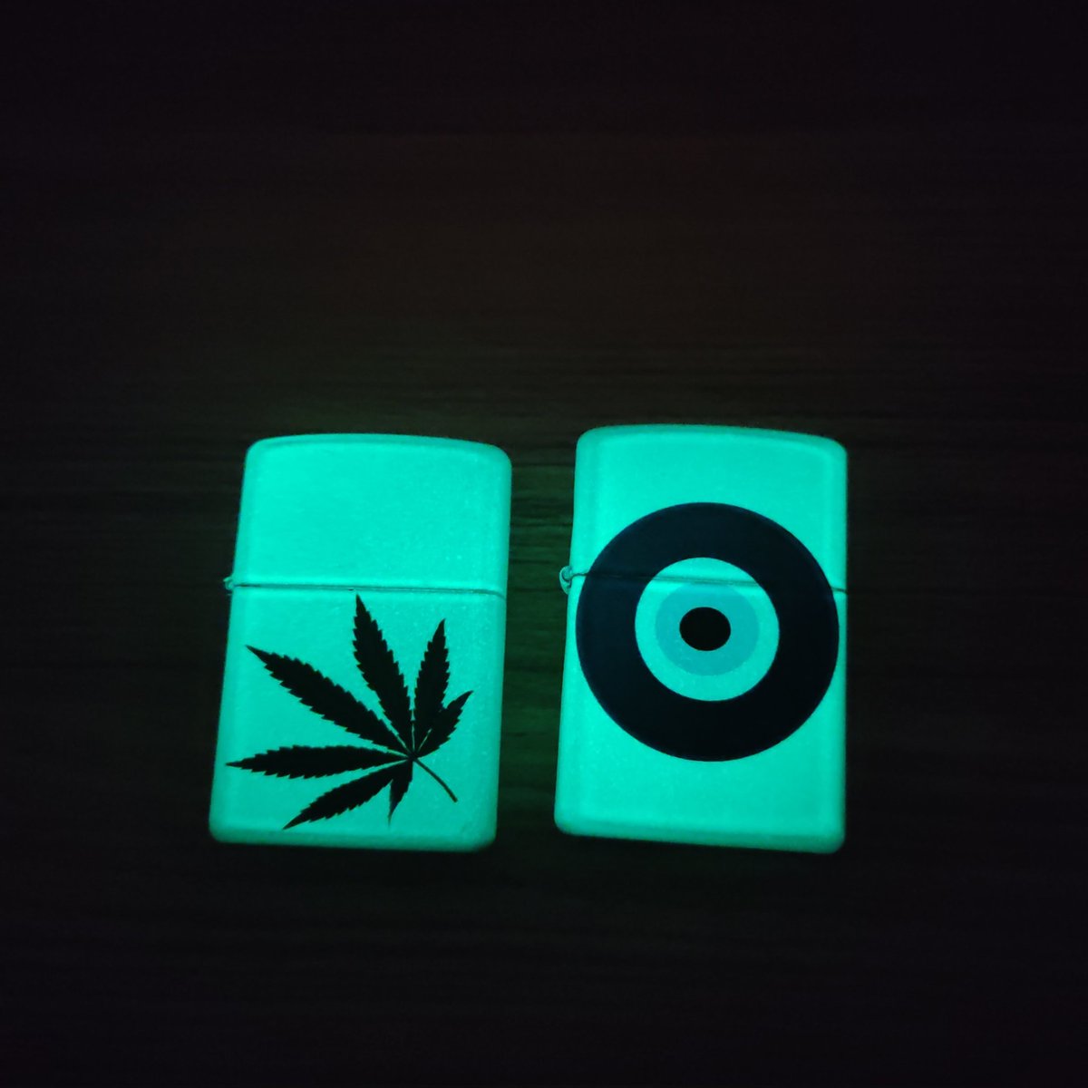 Our cannabis leaf lighter 🔥
lightzx.ca/product/cannab…
#weedsmokers #WeedLovers #lighter #evileyes #flame #pocketfriendly #lightzxlightet #lightzx #giftforher #higtforhim #Valentinesgift #usa #smokesesh #candle #lighters