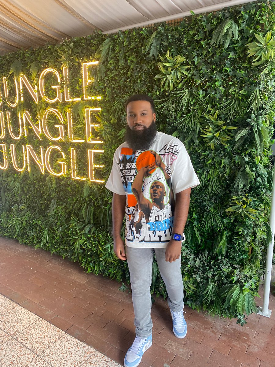 DtxCalvinAndre's tweet photo. I hate having a fat face 🤦🏾‍♂️. It’s all cool though 😂. https://t.co/zIFTmqtZmc