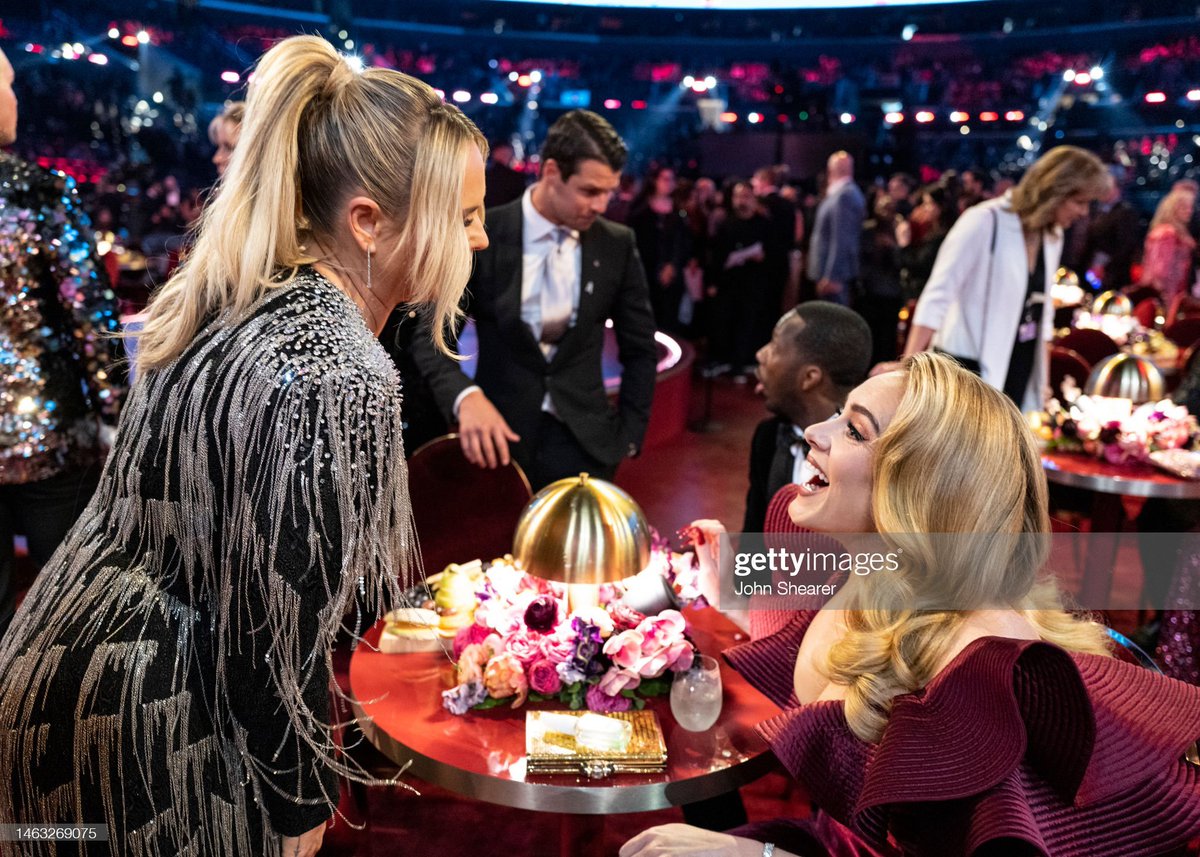 Portal Adele Media tweet media