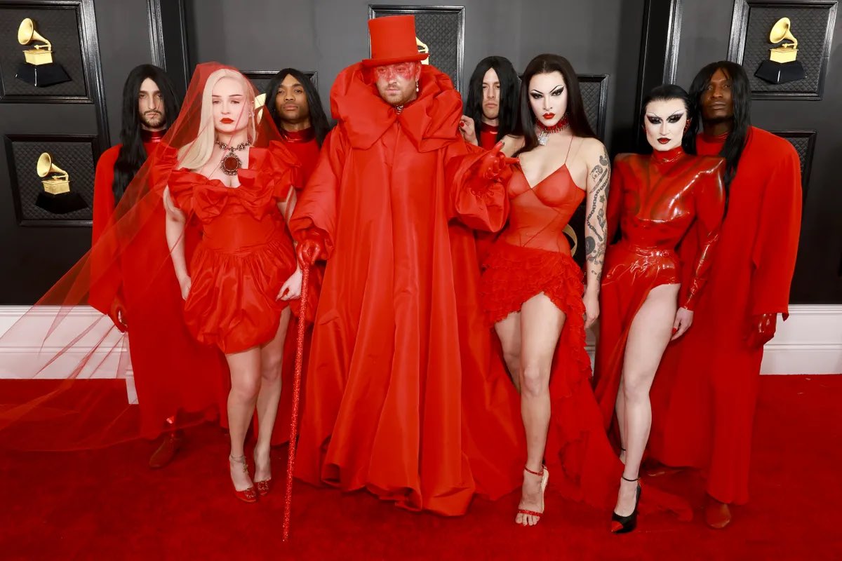 EndWokeness's tweet photo. These are real pictures of celebrity fashion in 2023. WTF is up with this? https://t.co/FmMY5ws5mD