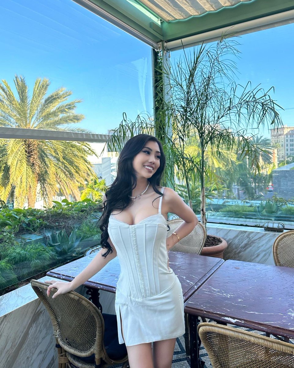 Spartan 2245 A Man Who Keeps On Walking on Twitter: "RT @suppycaitlin: rare photos of me not at