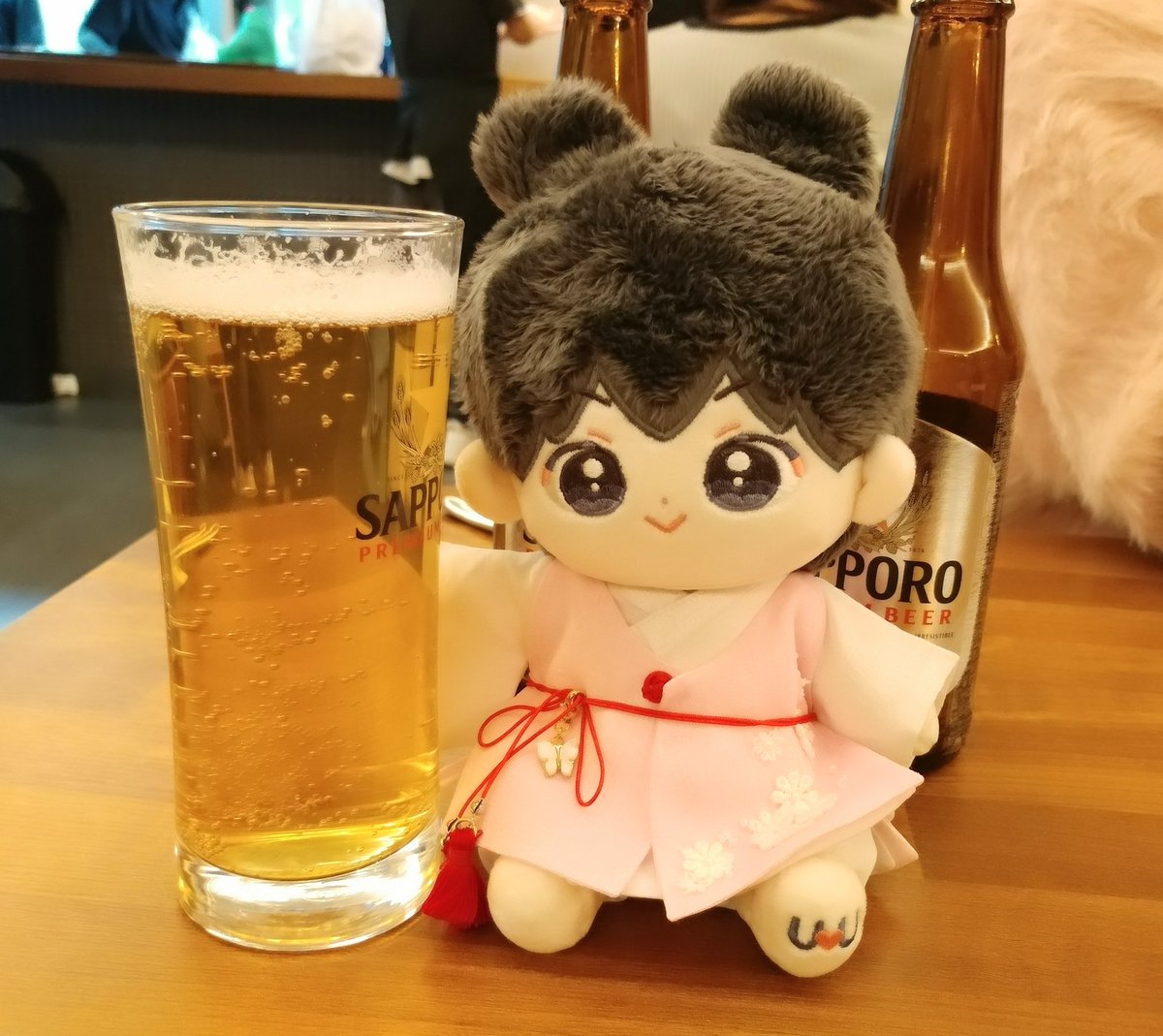 soya_11's tweet photo. 2월 7일 내스급 한유진의 생일을 축하하며 RT 이벤트 합니다♥ 두분께 솜솜이(20깅/10깅), 오비츠(11/22/24), usd(보크스바디기준) 중 한 벌 원하시는 한복을 만들어 드려요. (재판매 금지/유진이 인형에 착용)
유진이의 행복한 생일을 축하합니다🎉 https://t.co/C9XW7pzvs4