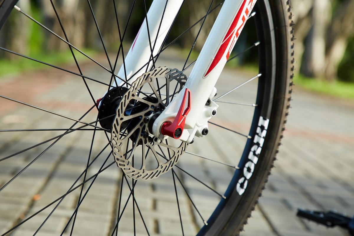 CorkiCycles's tweet photo. A bike in action is worth more than any bike in storage👌🔥
Check out @Corkicycleco for components ⚙️
#Corkicycles #pedals #bikepedals #wheelset #wheel #ridehard #mtbphotos #mtbphotography #mtbmeme #mountainbiking #mtblife #mtbtricks #dalesmtb #mtbadventure #mtbadventure https://t.co/AxjO6DbBnA