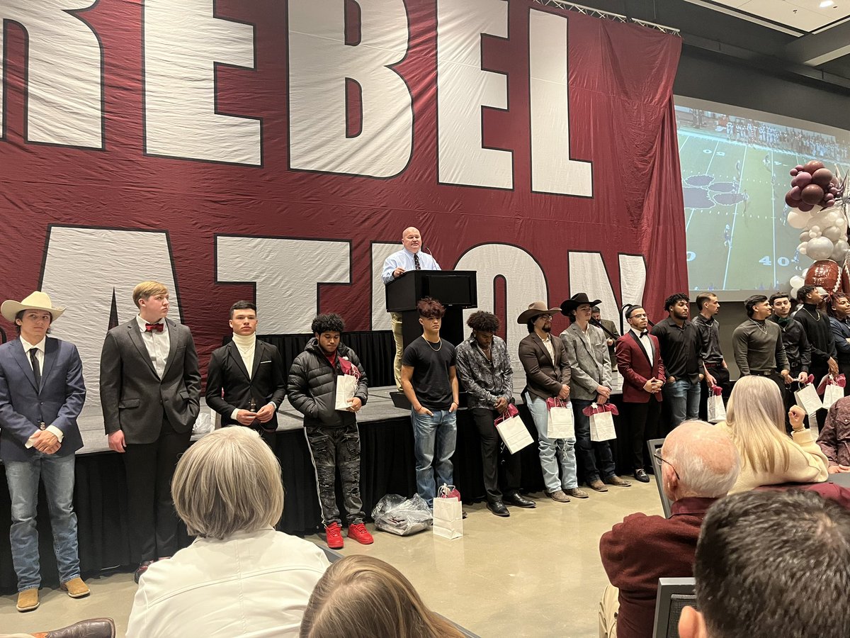 MidLEErebels's tweet photo. Rebel Football Banquet! So much to celebrate! https://t.co/GKtRYKCrHI